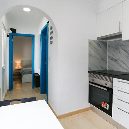 Cozy House 5 Minutes From The - Caparica