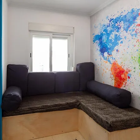 Cozy House 5 Minutes From The - Caparica Ferienhaus Costa da Caparica