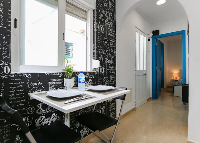 Cozy House 5 Minutes From The - Caparica Costa de Caparica