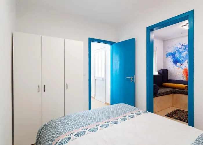 Cozy House 5 Minutes From The - Caparica